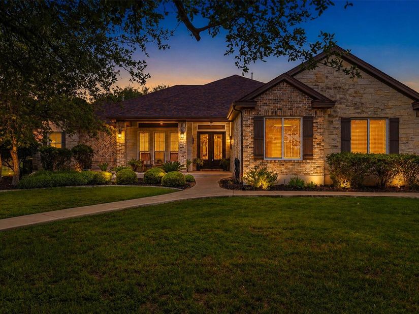 107 W Majestic Oak LN, Georgetown TX 78633