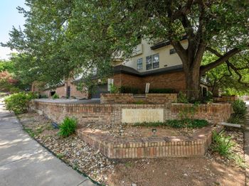 3001 Cedar ST
