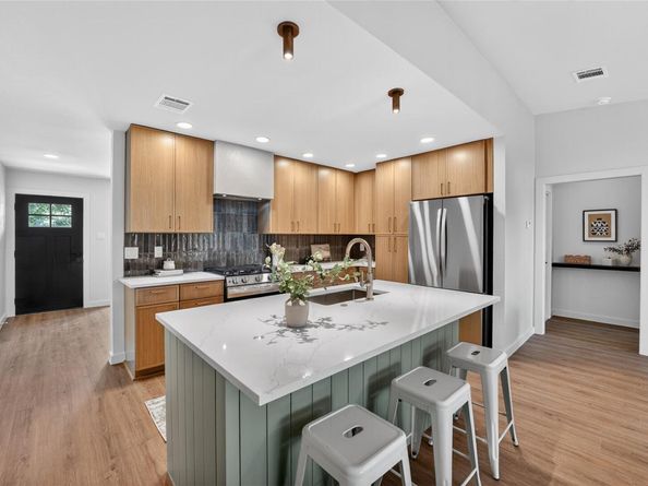 2412 Aldford DR, Austin TX 78745