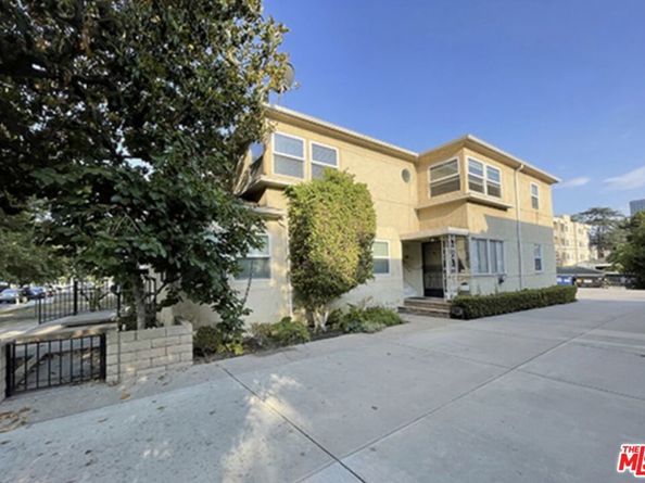 10634 Whipple Street, Toluca Lake CA 91602