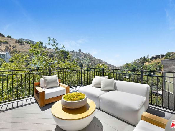 2506 Zorada Drive, Los Angeles CA 90046