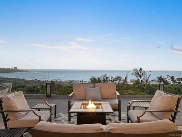 8390 Prestwick Dr, La Jolla CA 92037