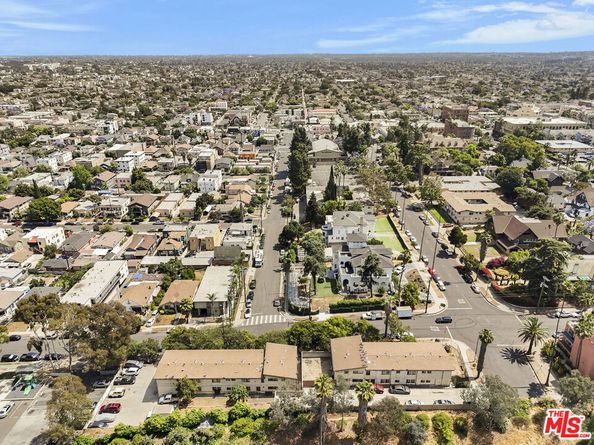 1973 W 22nd Street, Los Angeles CA 90018