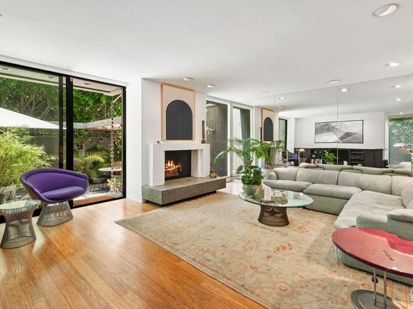 853 S Bundy Drive, Los Angeles CA 90049