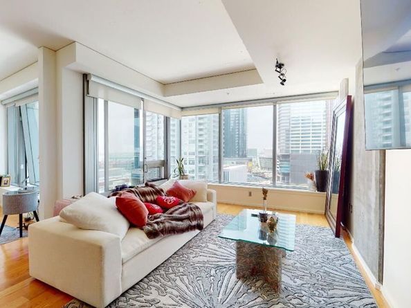 1155 S Grand Avenue 1106, Los Angeles CA 90015