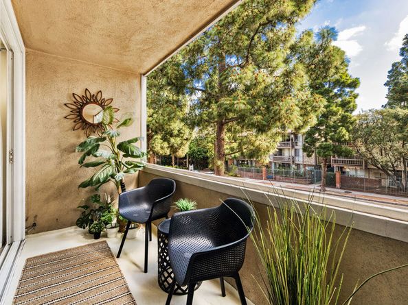 6405 Green Valley Circle 209, Culver City CA 90230