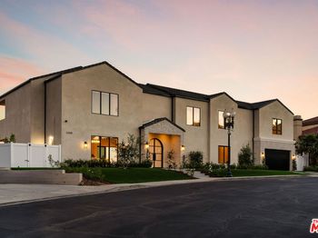 22328 S Summit Ridge Circle