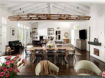 28823 Cliffside Drive