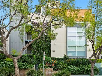 1250 N Harper Avenue