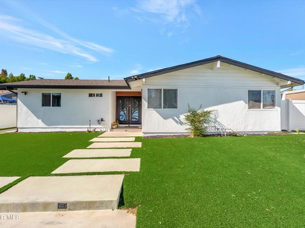 8225 Fallbrook Avenue, West Hills CA 91304