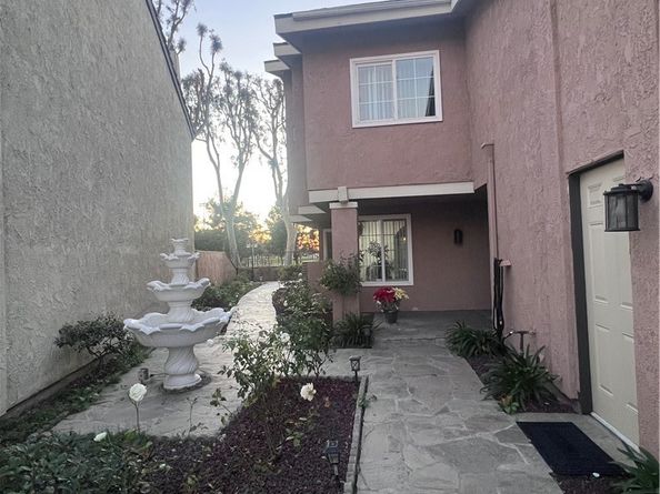 1981 W Bayshore, Anaheim CA 92801