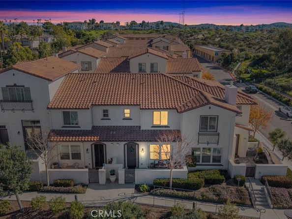 1702 Fairlead Avenue, Carlsbad CA 92011