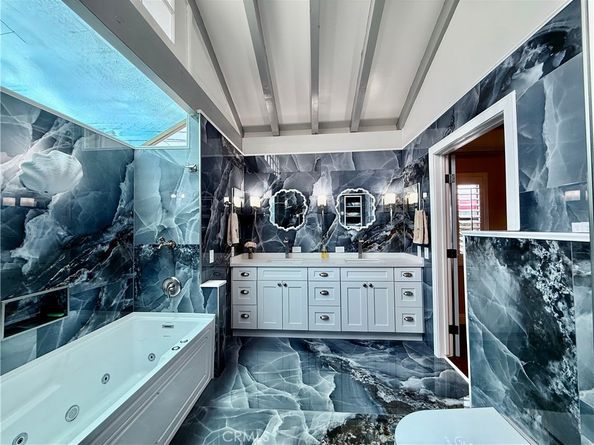 112 N Garfield Place, Monrovia CA 91016