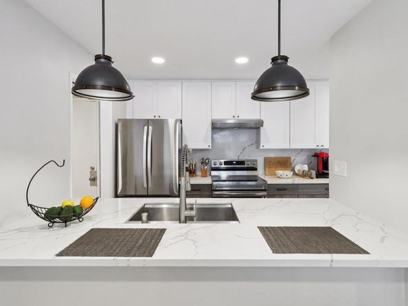 2348 La Costa Ave 202, Carlsbad CA 92009