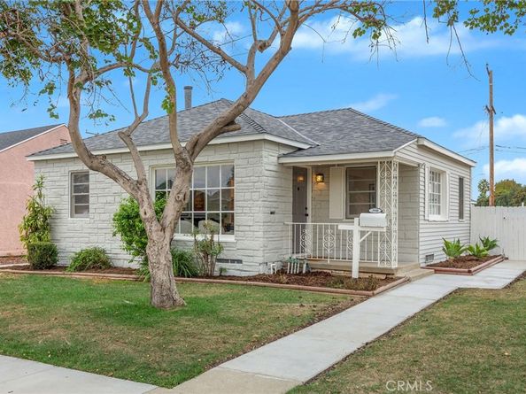 3910 E De Ora Way, Long Beach CA 90815