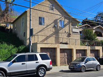 2526 Lincoln Park Avenue