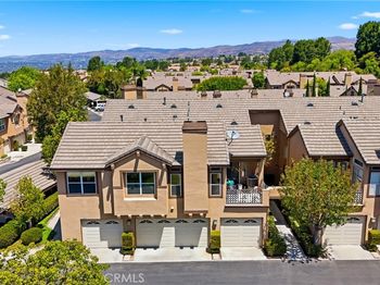1176 S Country Glen