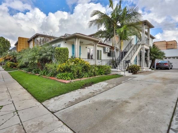 854 Alandele Avenue, Los Angeles CA 90036