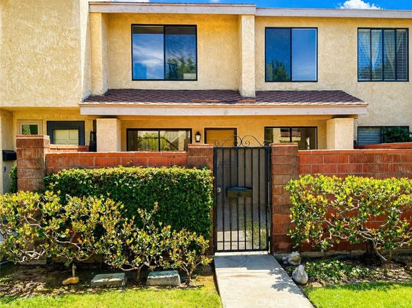 961 W Lamark, Anaheim CA 92802