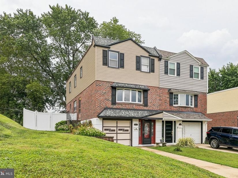 14005 Faraday Street, Philadelphia PA 19116