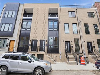 1435 S 8TH Street