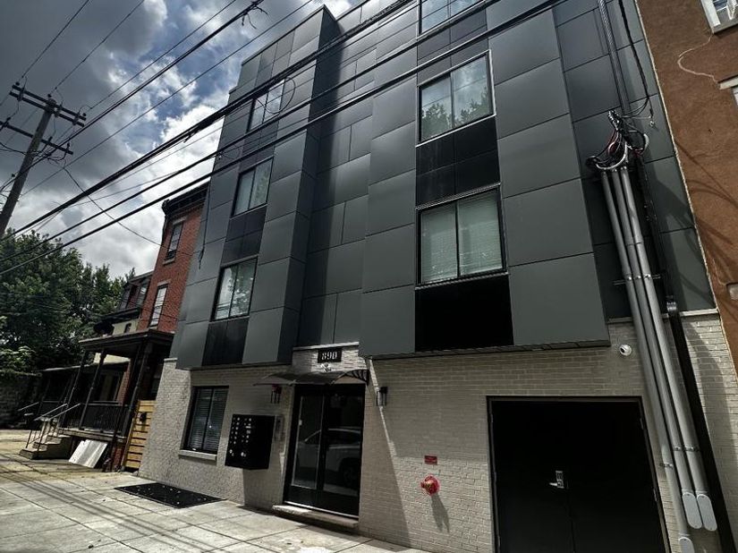 890 N 42nd Street, Philadelphia PA 19104
