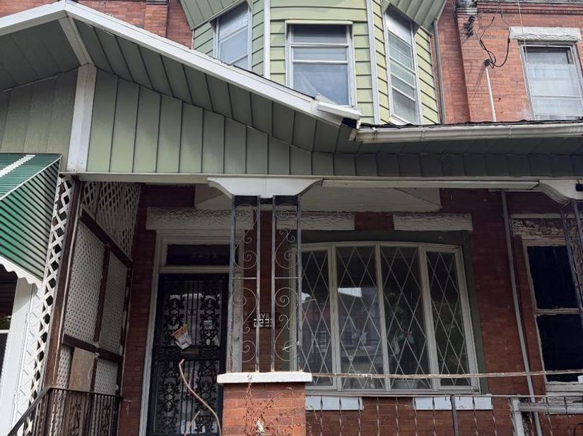 2233 W Ontario Street, Philadelphia PA 19140