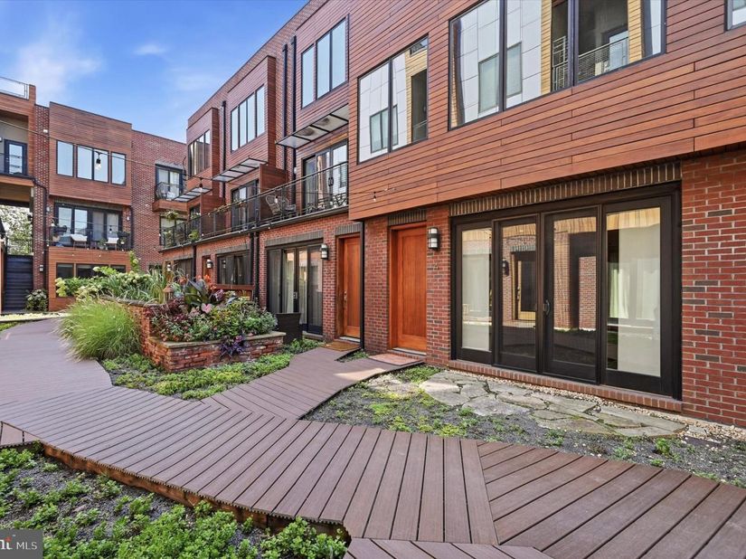1247 E Columbia Avenue 4, Philadelphia PA 19125
