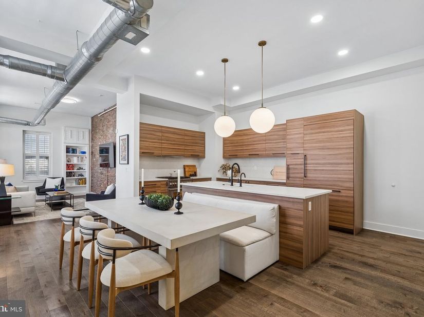 1111 Walnut Street 9G, Philadelphia PA 19107