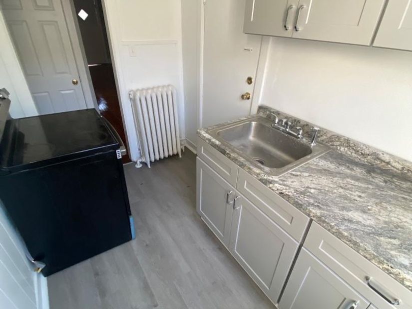 5205 Glenloch Street, Philadelphia PA 19124