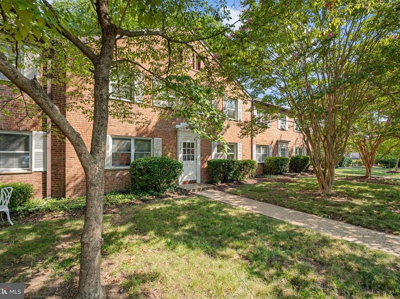 2907 16TH Road S 2907B, Arlington VA 22204