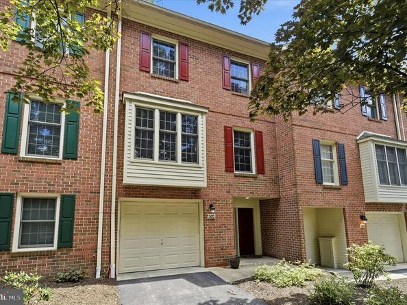 302 Brighton Circle, Devon PA 19333