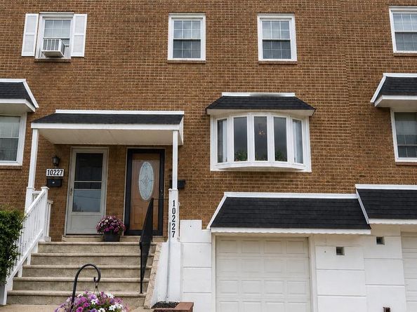 10227 N Canterbury Road, Philadelphia PA 19114