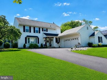 22 W Norton Drive