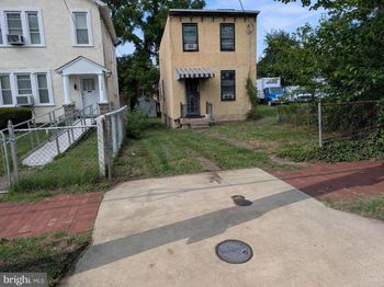 1312 V Street SE
