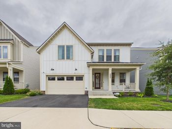 2907 Home Place
