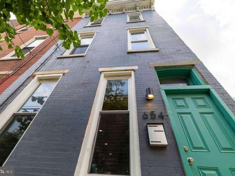 654 N 36TH Street, Philadelphia PA 19104