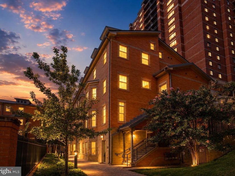 2203 12TH Court N 38, Arlington VA 22201