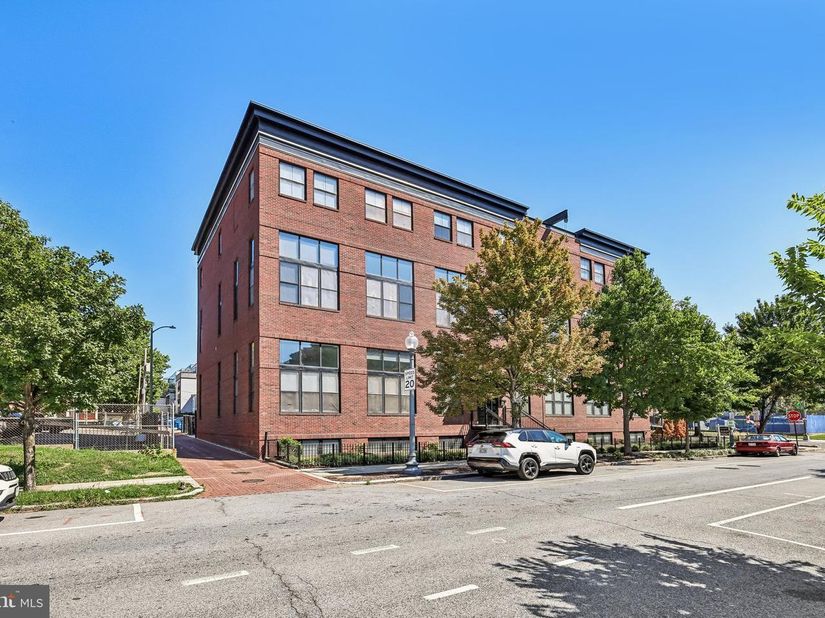 1111 W Street NW 12, Washington DC 20009