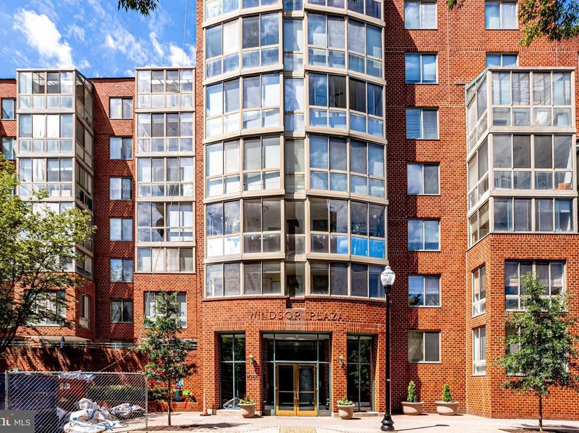 1050 N Taylor Street 1203, Arlington VA 22201