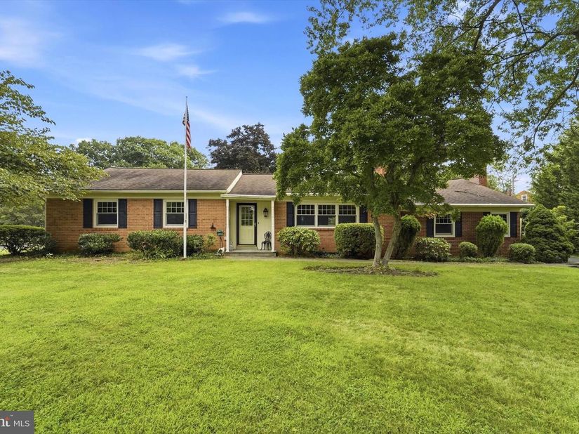 337 Kenilworth Lane, Lower Gwynedd PA 19002