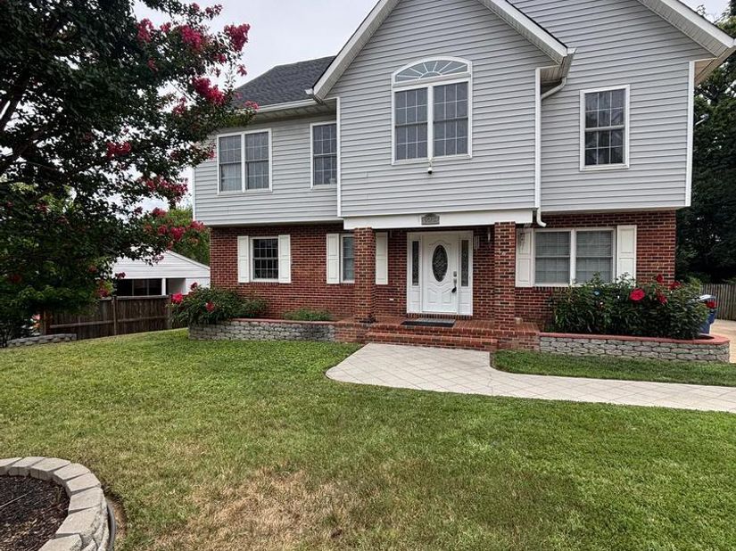 6219 Crestwood Drive, Alexandria VA 22312