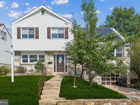 9810 Bridle Road, Philadelphia PA 19115