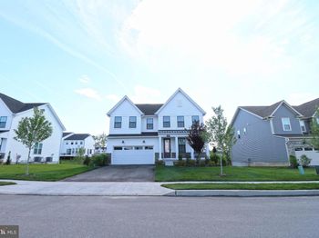 405 Chestnut Way