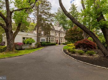 1670 Cloverly