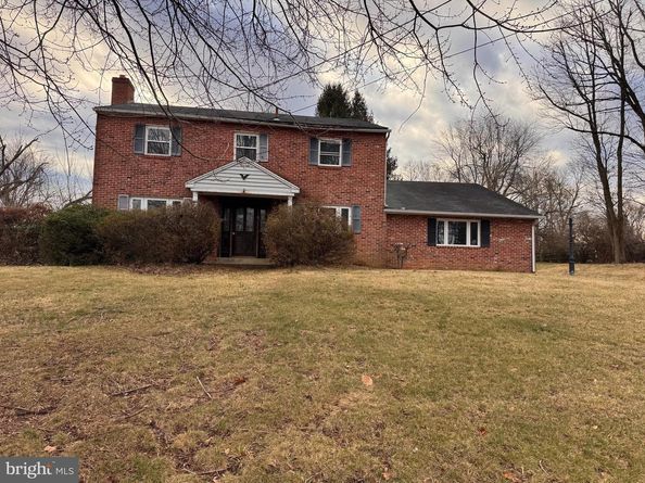 691 Media Line Road, Broomall PA 19008