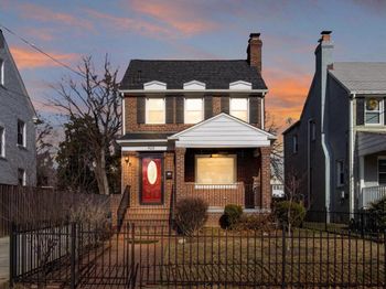 423 Quackenbos Street NW