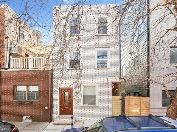 704 Latona Street, Philadelphia PA 19147