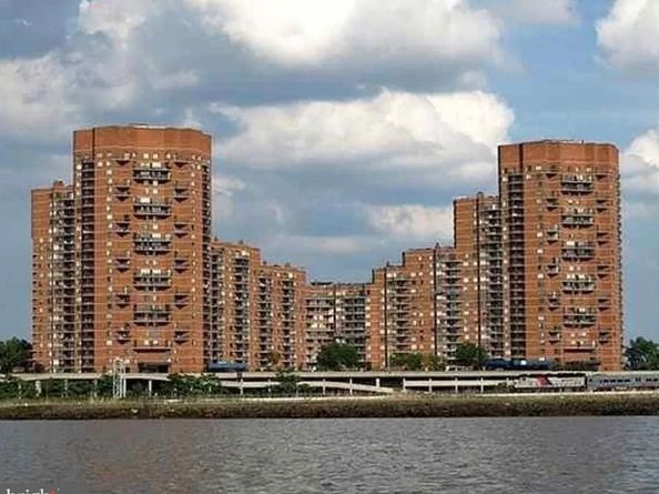 2138 Harmon Cove Tower 2138, Secaucus NJ 07094