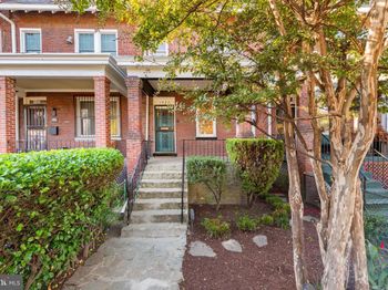 1427 Morse Street NE